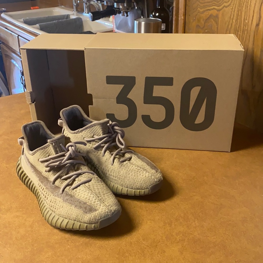 COPY - Yeezy Boost 350 v2 Earth size 7 mens